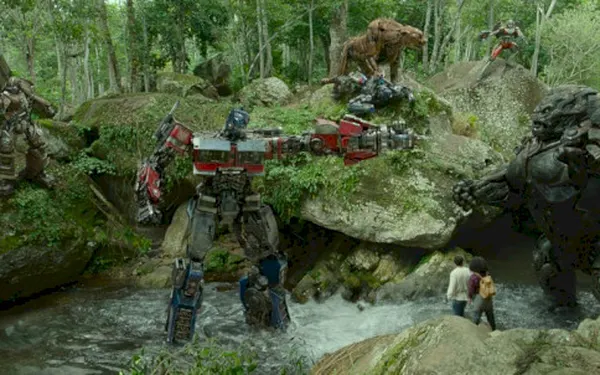 Transformers: Sequência de O Despertar das Feras avança com roteirista de IT