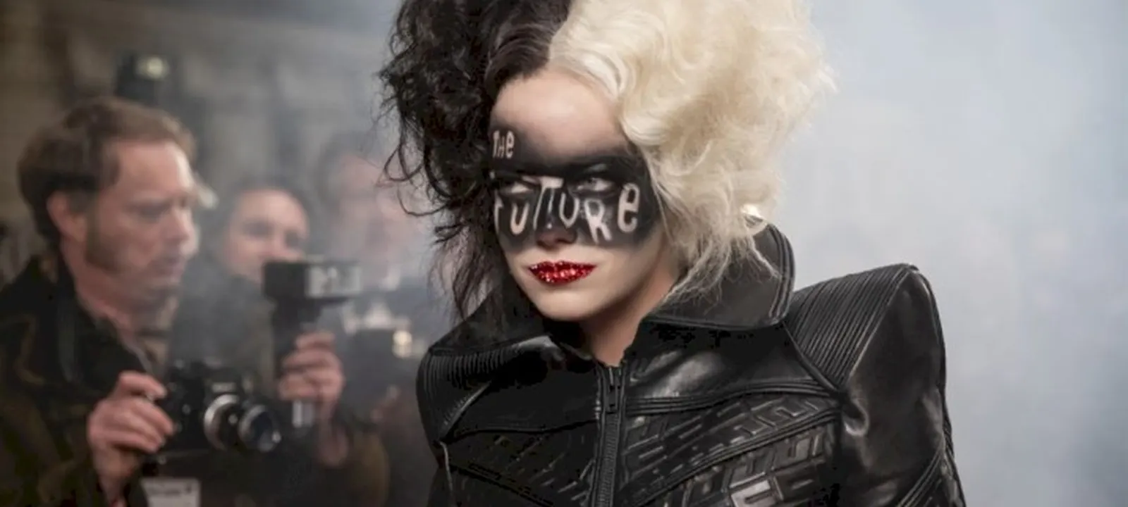 Cruella 2: Diretor confirma que sequência do sucesso da Disney segue em desenvolvimento