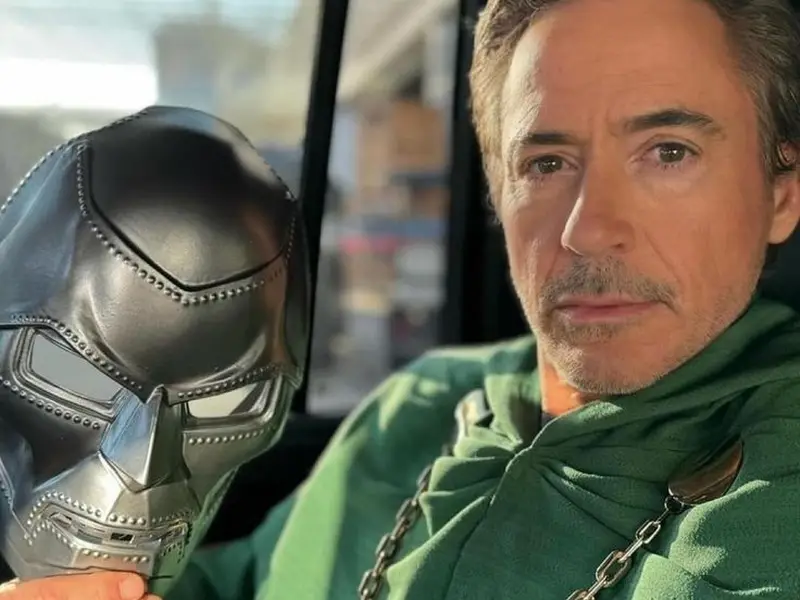 Vingadores: Doutor Destino terá explicação narrativa para o rosto de Tony Stark