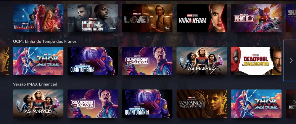 Tela do Disney+ em que mostra em que parte da linha do tempo do UCM os eventos Deadpool & Wolverine